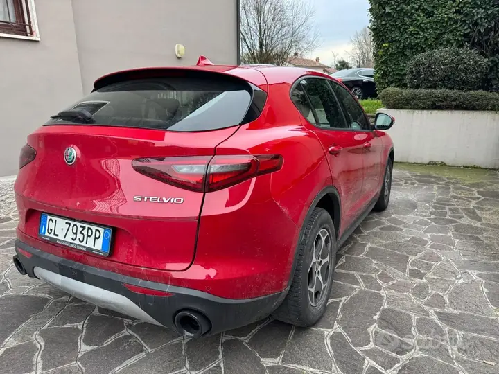 Alfa Romeo Stelvio 2022 photo 3
