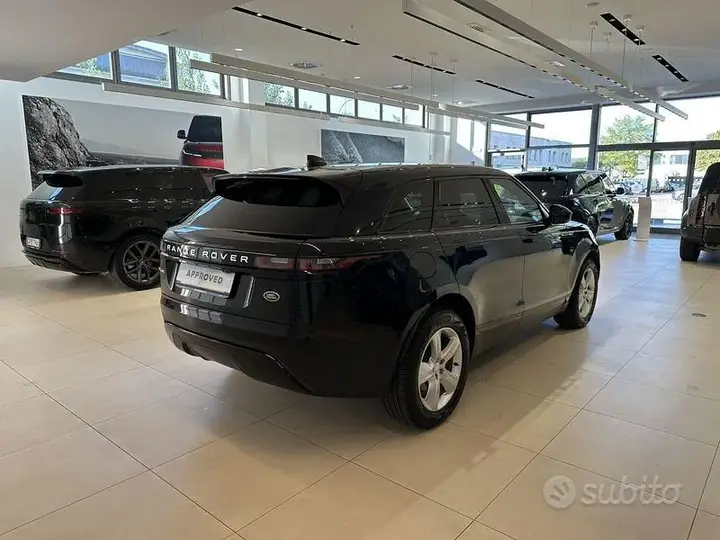 Land Rover Velar 2022 photo 2