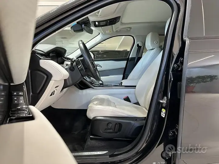 Land Rover Velar 2022 photo 4