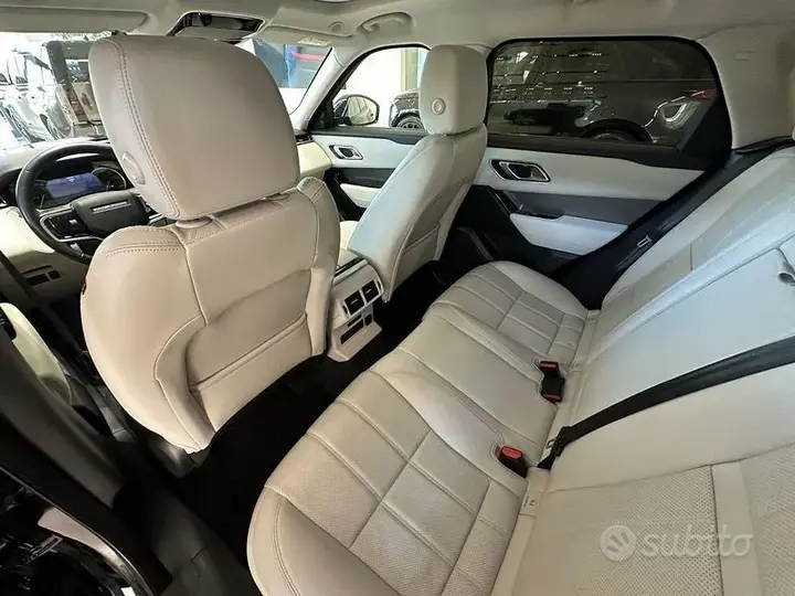 Land Rover Velar 2022 photo 5