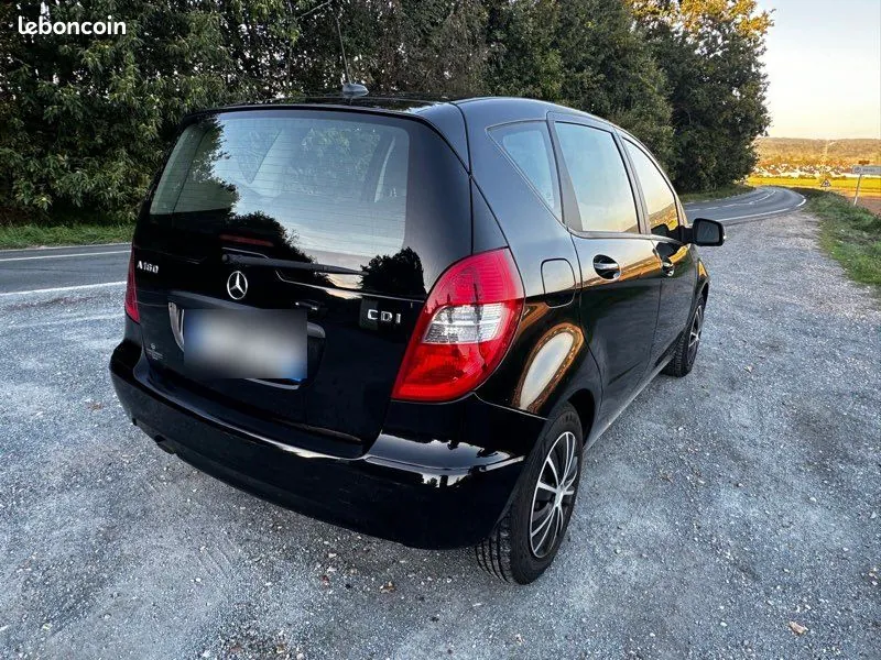 Mercedes-Benz A-Class 2009 photo 2