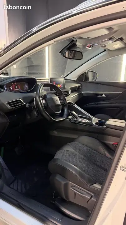 Peugeot 3008 2018 photo 3