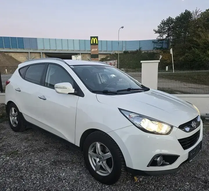 Hyundai Ix35 2012 photo 2