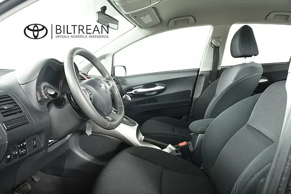 Toyota Auris 2011 photo 5