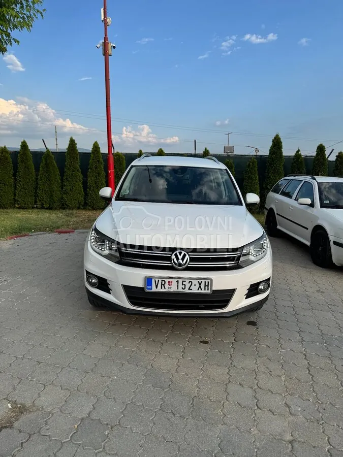 Volkswagen Tiguan 2011 photo 2