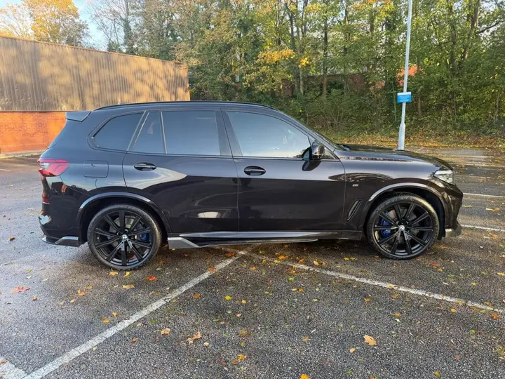 BMW X5 2019 photo 2