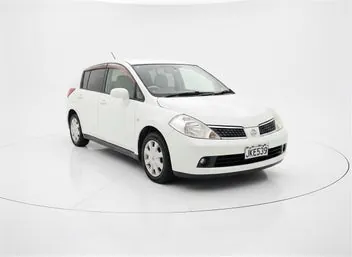 Nissan Tiida 2006 photo 2