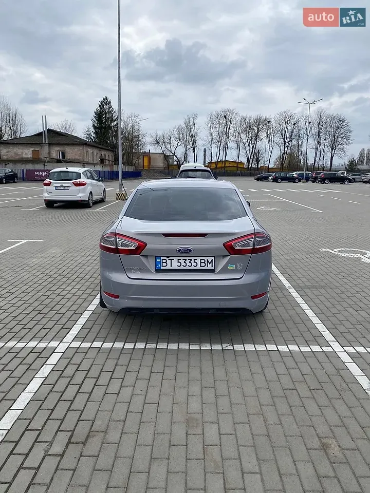 Ford Mondeo 2011 photo 2