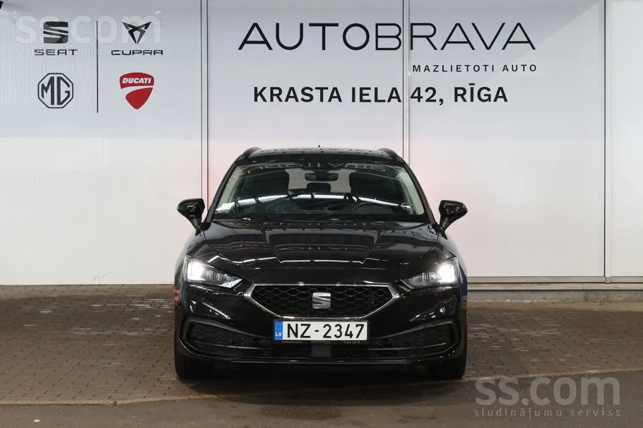 Seat Leon 2024 photo 2