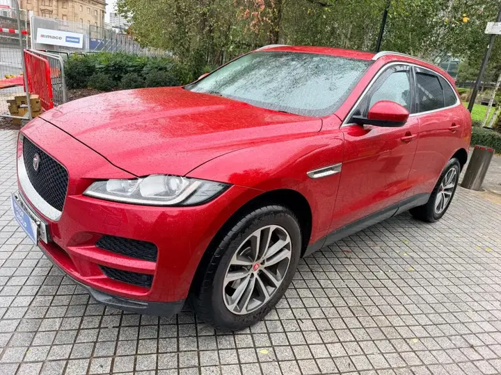 Jaguar F-Pace 2017 photo 4