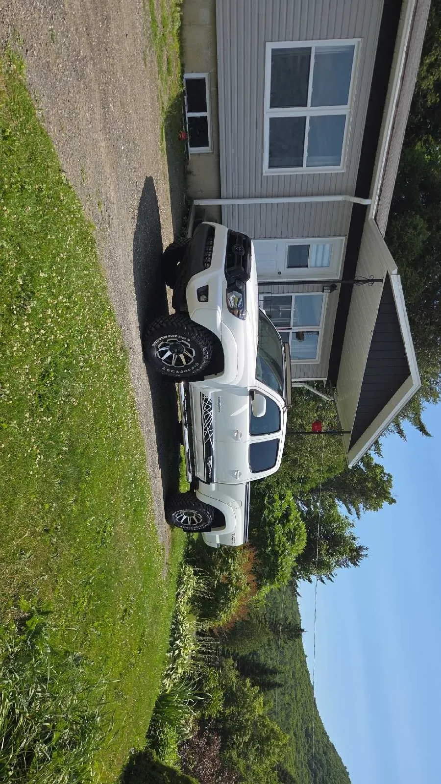 Toyota Tacoma 2012 photo 2