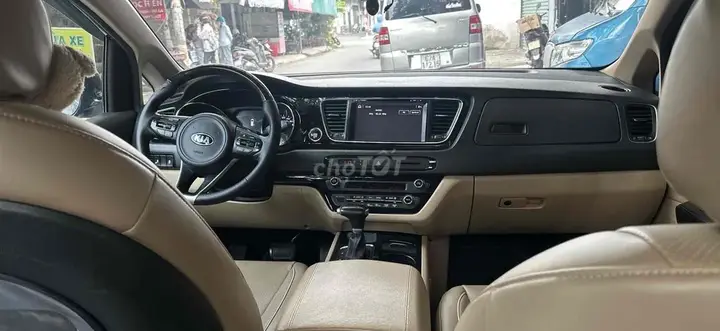 Kia Sedona 2018 photo 3