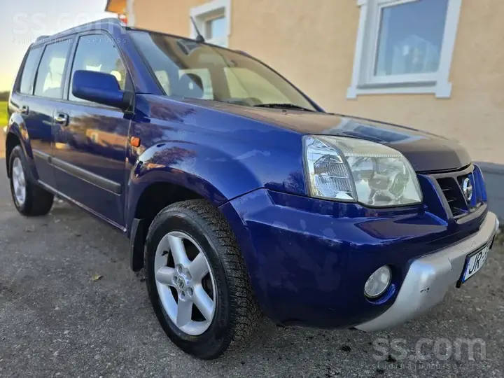 Nissan X-Trail 2002 photo 2