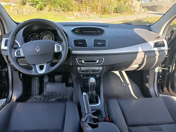 Renault Megane 2011 photo 4