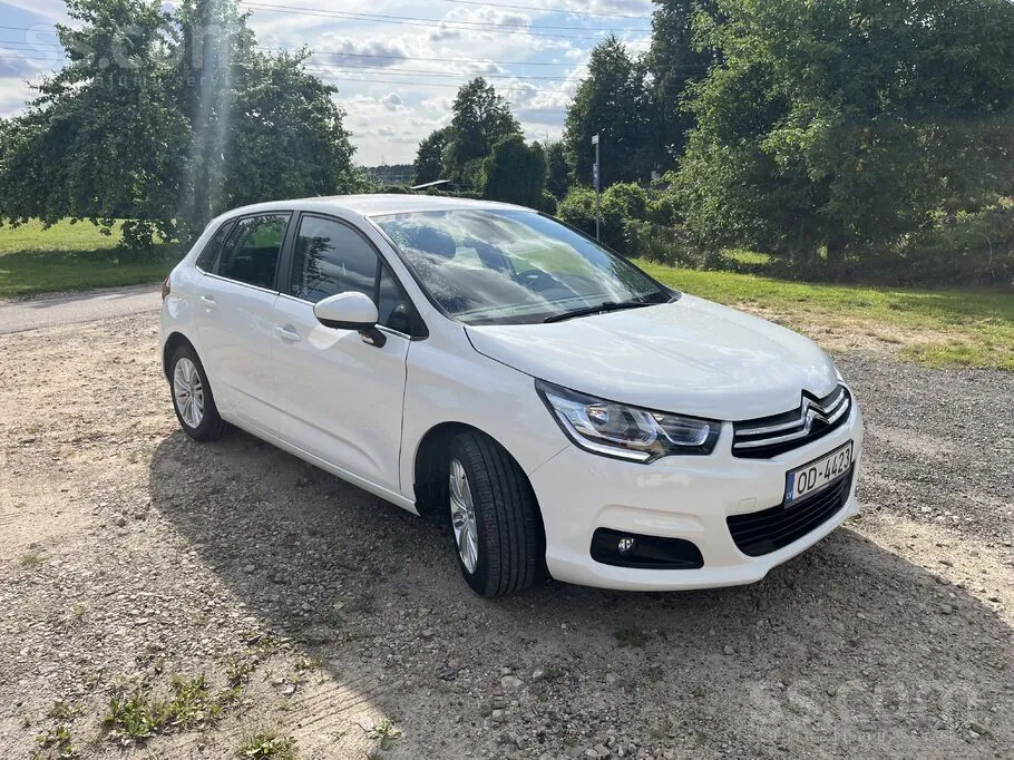 Citroen C4 2018 photo 2