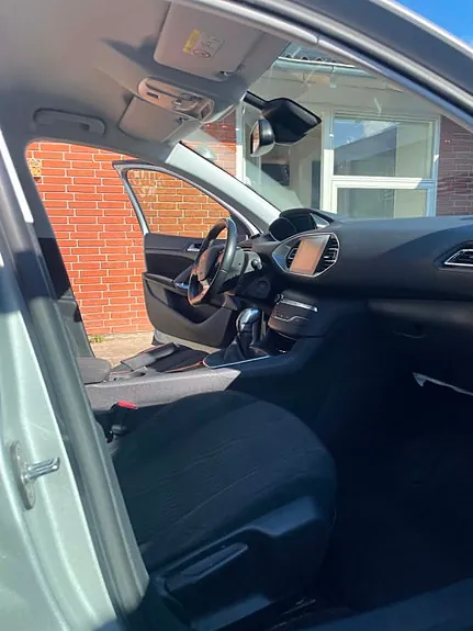 Peugeot 308 2017 photo 3