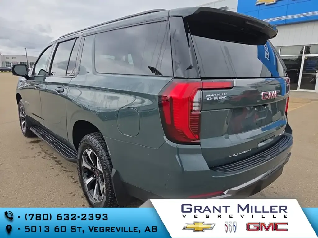 GMC Yukon 2026 photo 2