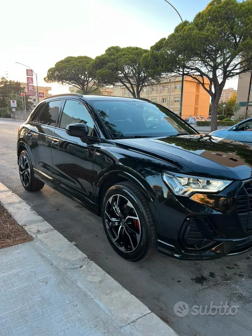 Audi Q3 2022 photo 2