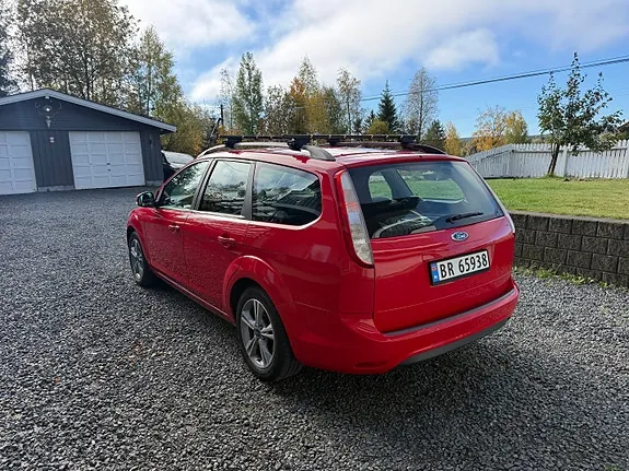 Ford Focus 2008 photo 3