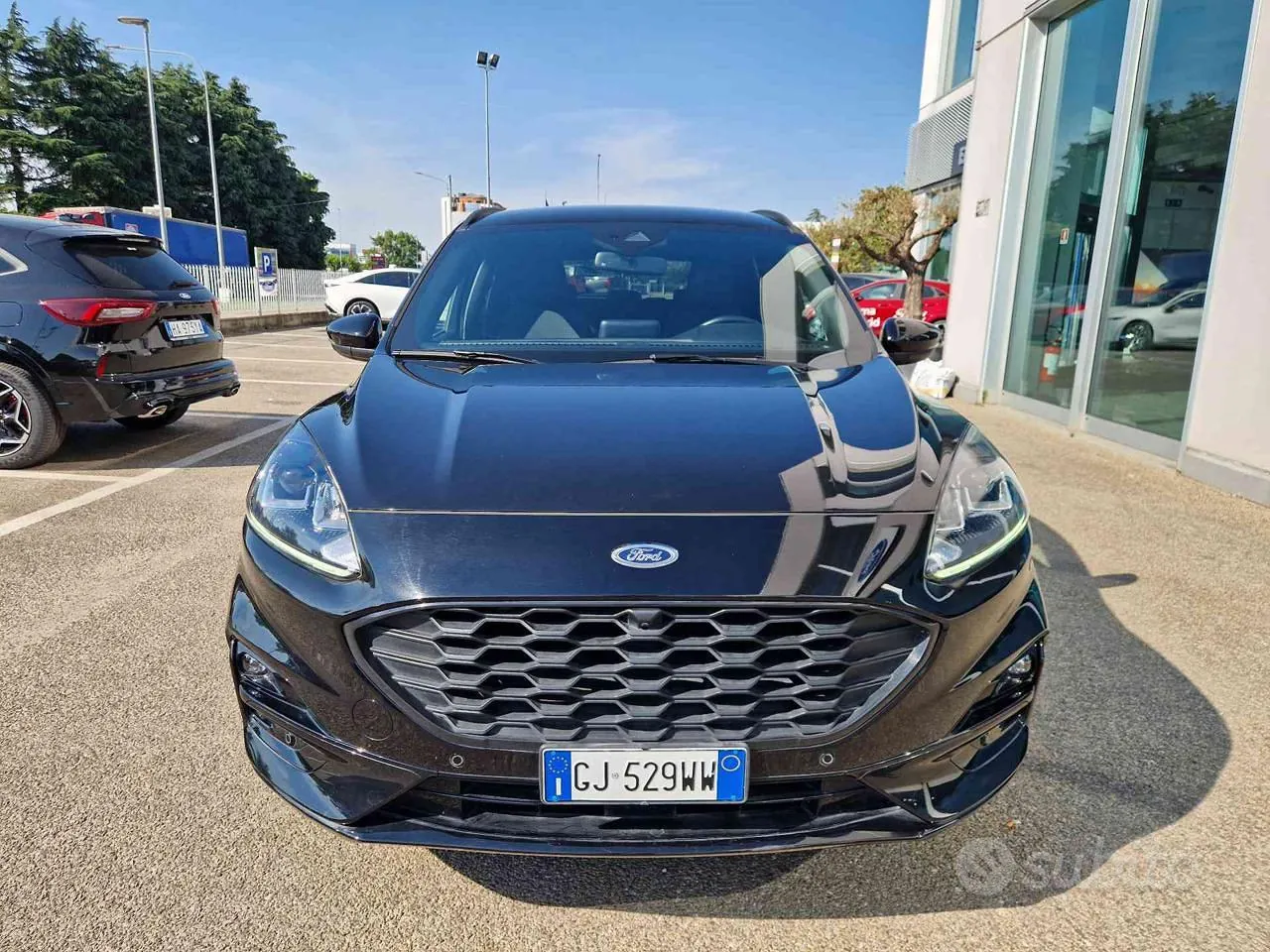 Ford Kuga 2022 photo 2