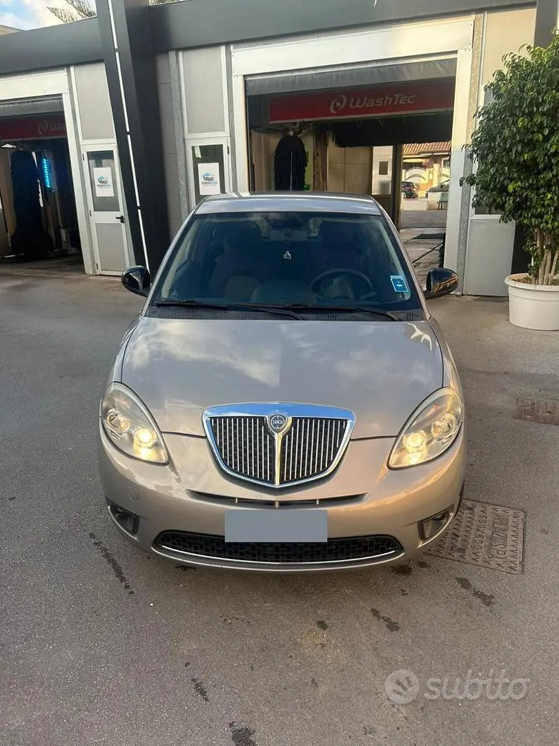 Lancia Ypsilon 2011 photo 4
