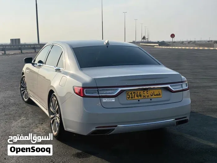 Lincoln Continental 2020 photo 2
