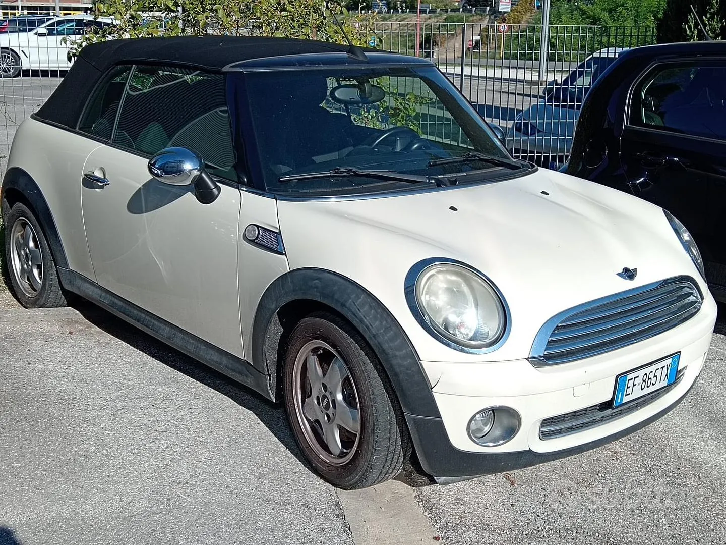 Mini Mini One Cabrio 2010 photo 2