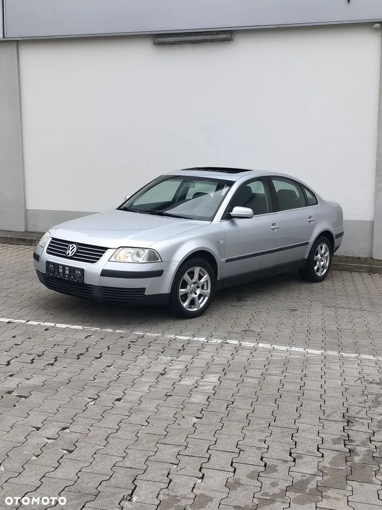 Volkswagen Passat 2001 photo 2