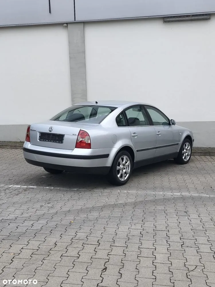 Volkswagen Passat 2001 photo 4