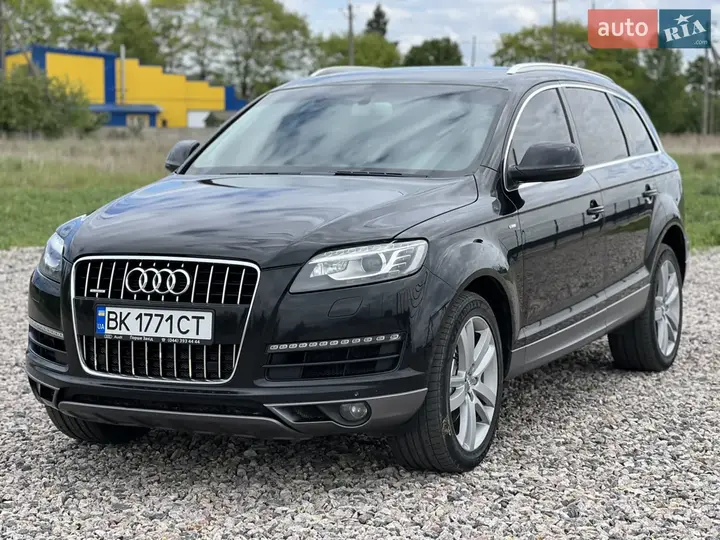Audi Q7 2012 photo 3