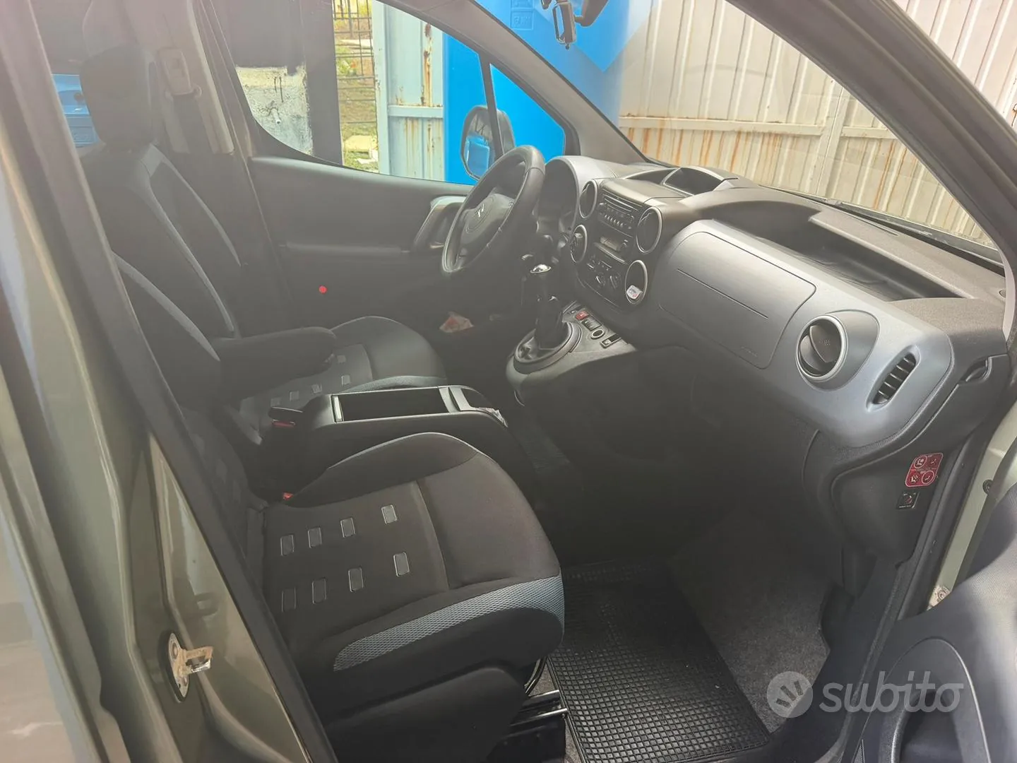 Citroen Berlingo 2010 photo 3
