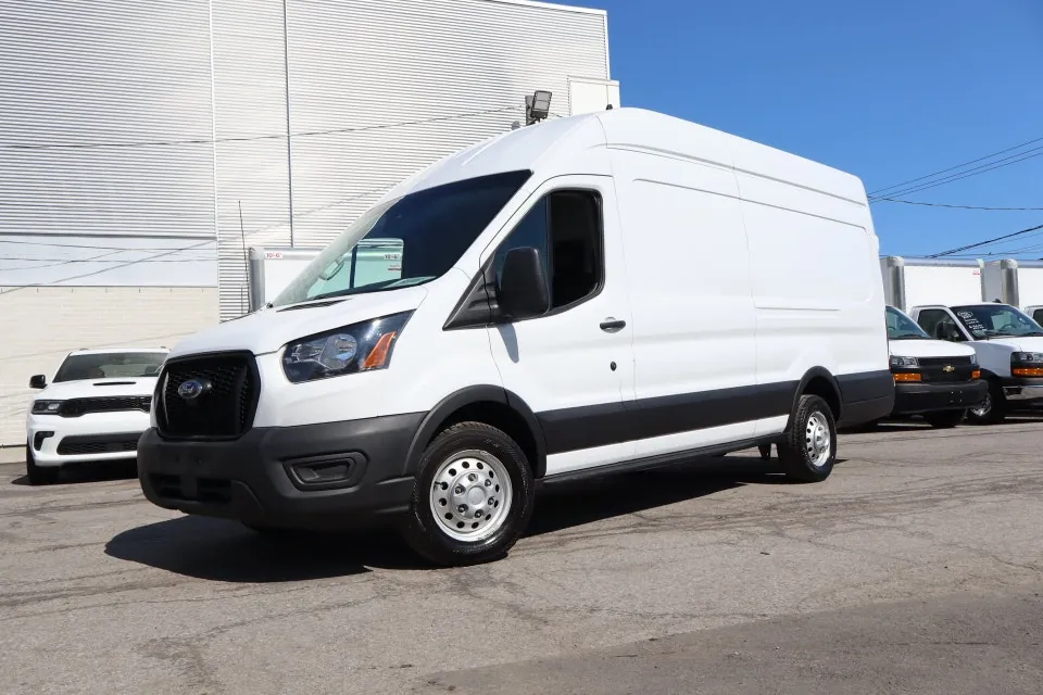 Ford Transit 2023 photo 4