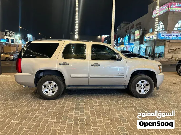 Chevrolet Tahoe 2010 photo 3
