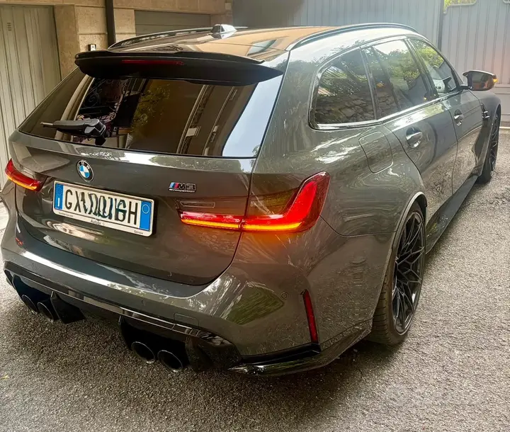 BMW M3 Competition Touring 2024 photo 3