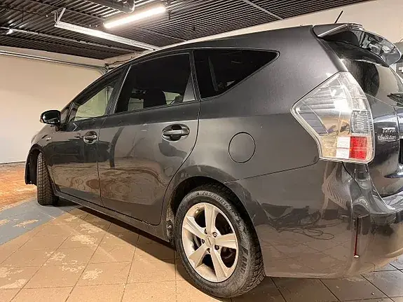 Toyota Prius 2014 photo 3