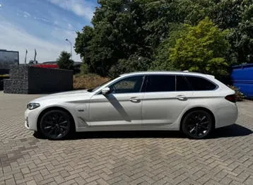 BMW 530E
