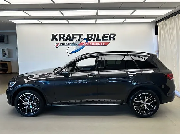 Mercedes-Benz Glc300 2020 photo 2