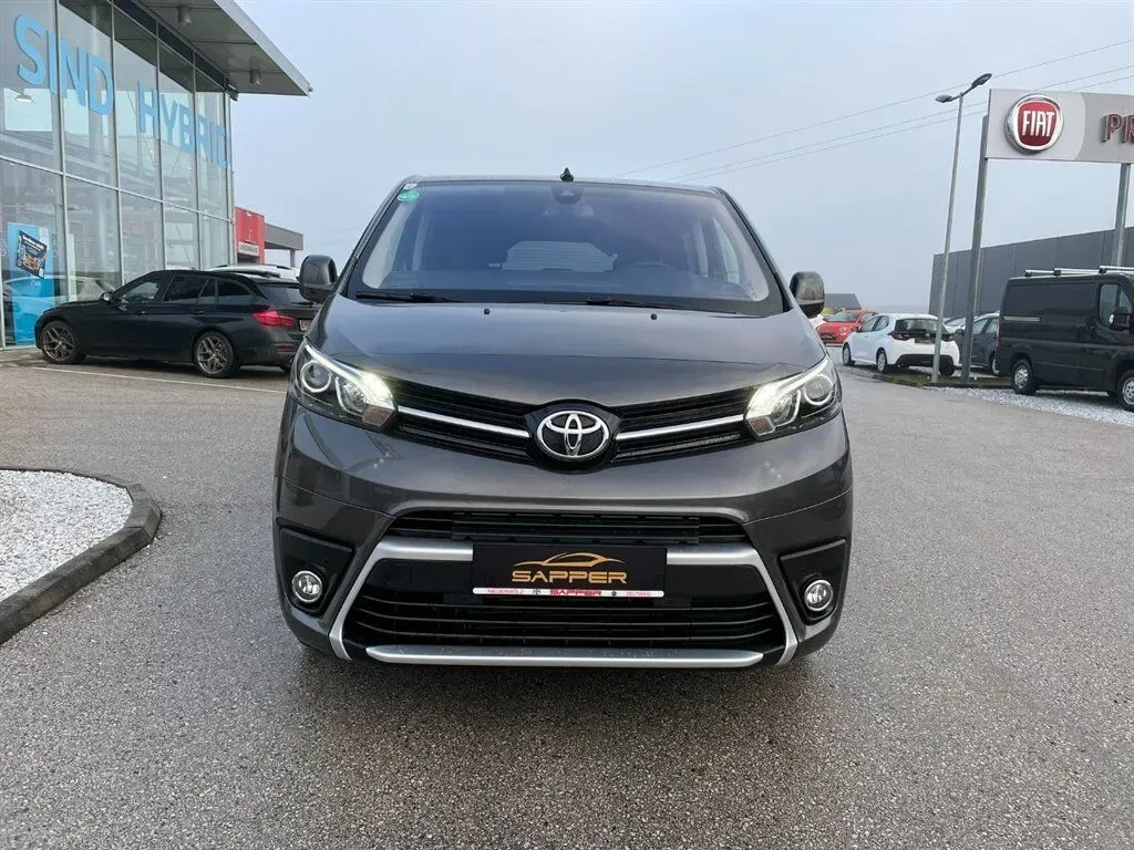 Toyota Proace 2022 photo 2