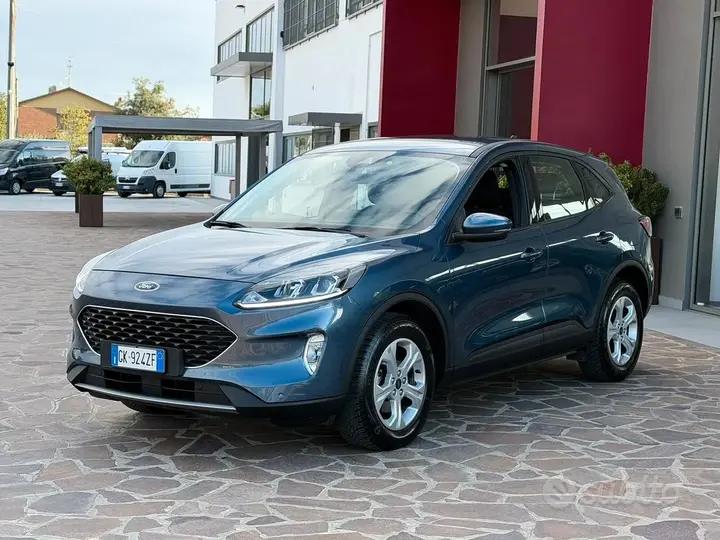Ford Kuga 2022 photo 3