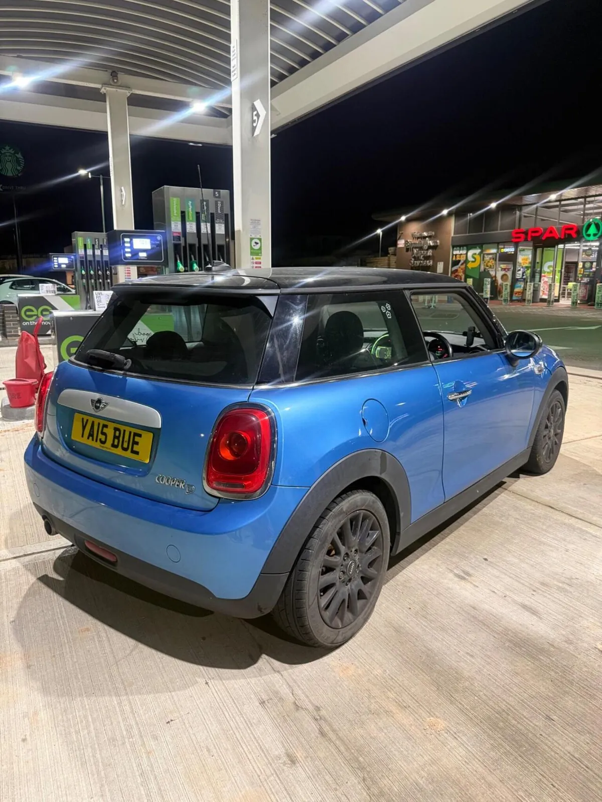 Mini Cooper D 2015 photo 4