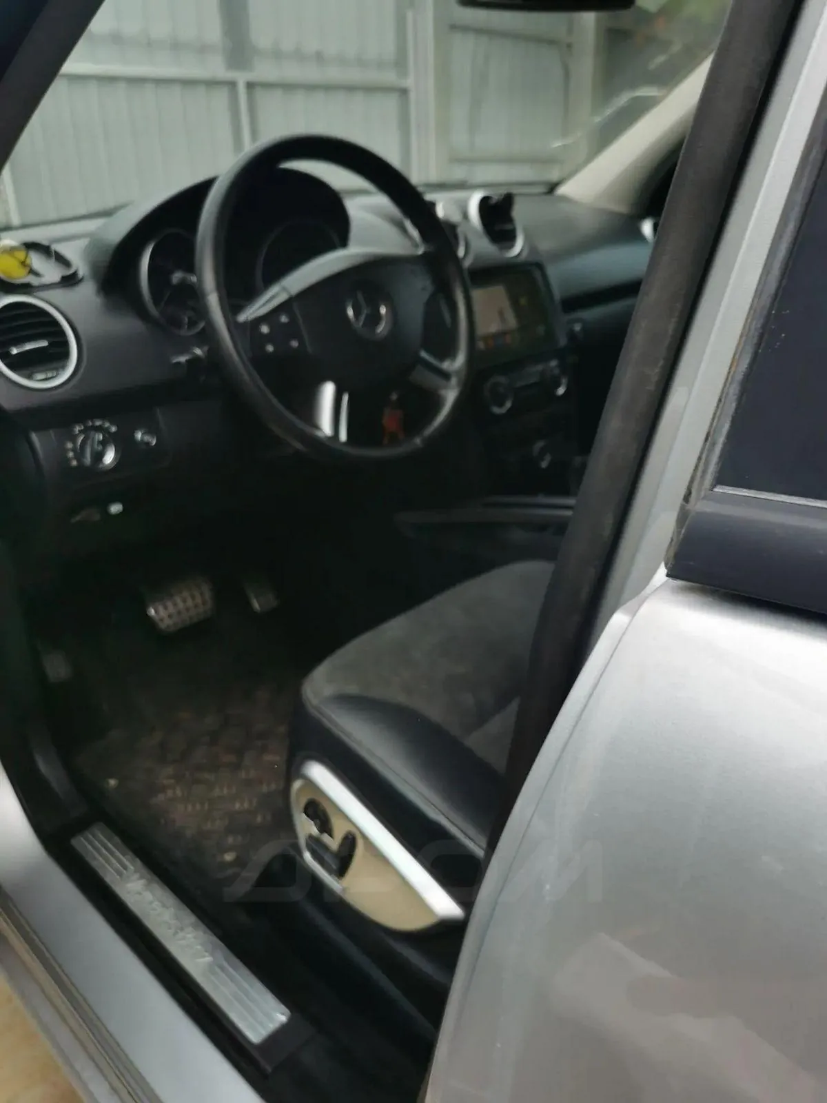 Mercedes-Benz M-Class 2005 photo 4