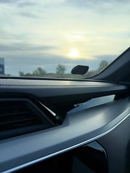 Audi E-Tron 2020 photo 3