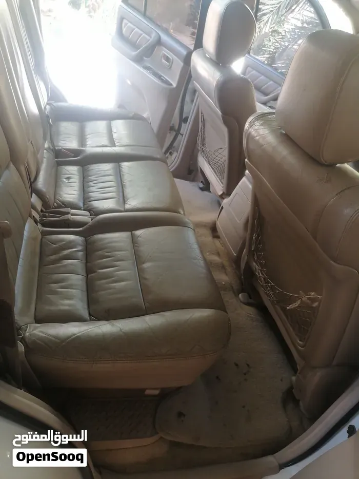 Toyota Land Cruiser 1999 photo 2