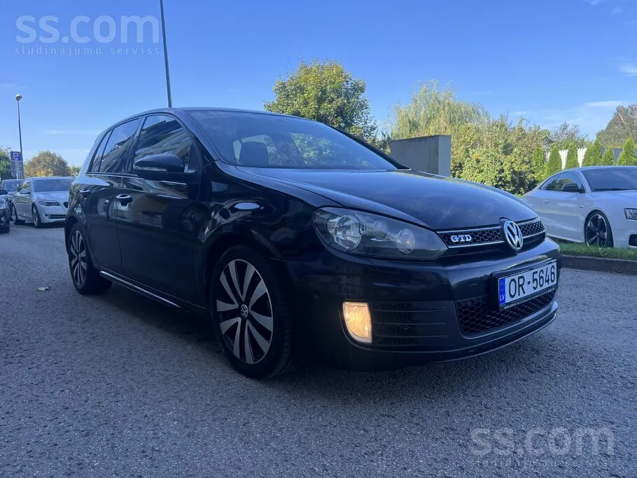 Volkswagen Golf 2010 photo 4