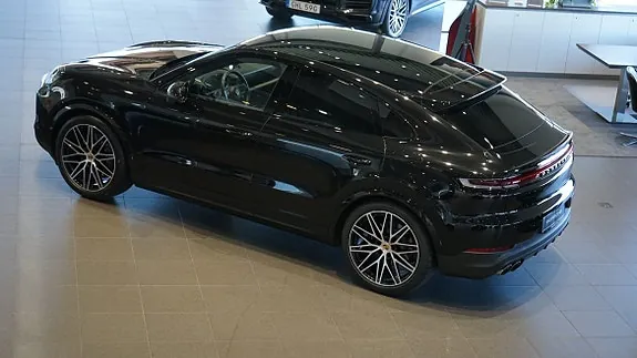 Porsche Cayenne Coupe 2025 photo 4