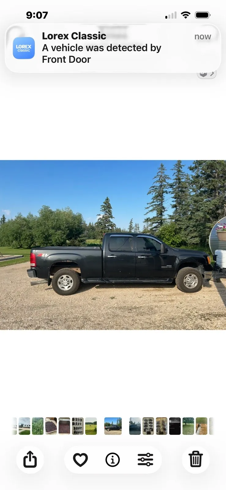 GMC Sierra 2500Hd 2010 photo 2