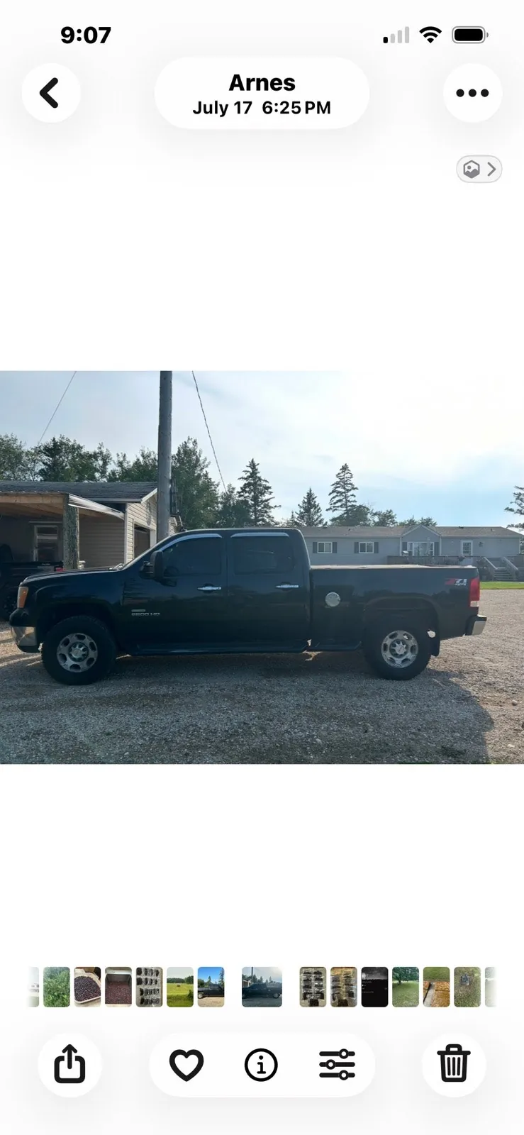 GMC Sierra 2500Hd 2010 photo 3
