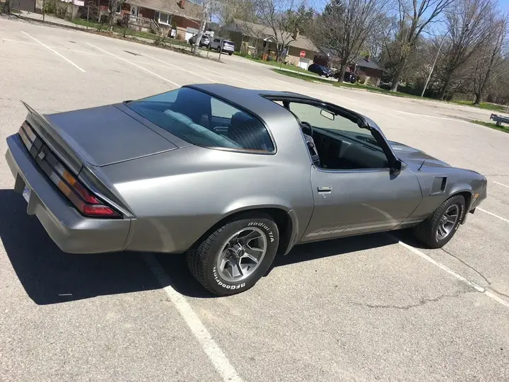 Chevrolet Camaro 1981 photo 3