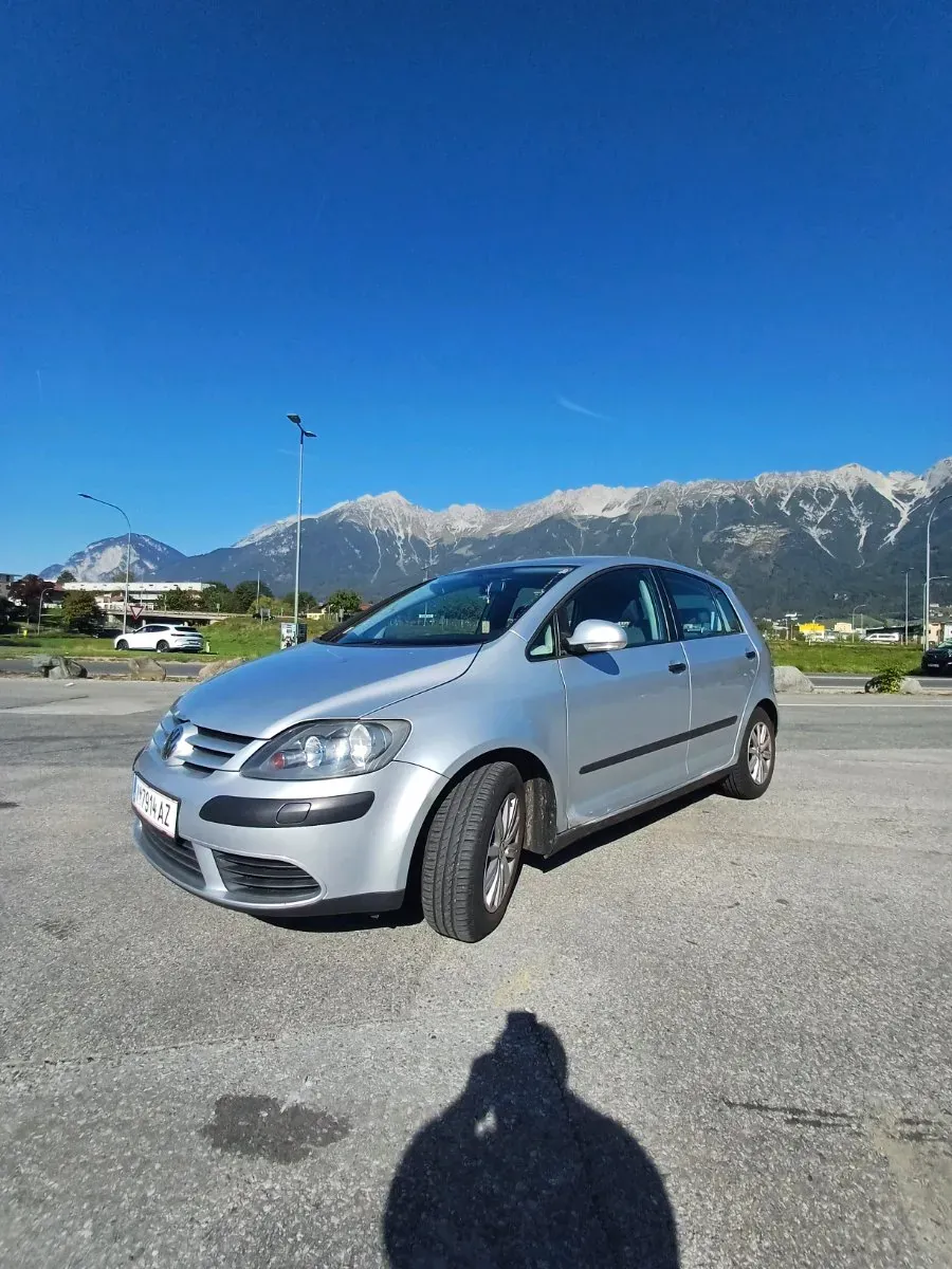 Volkswagen Golf 2005 photo 2