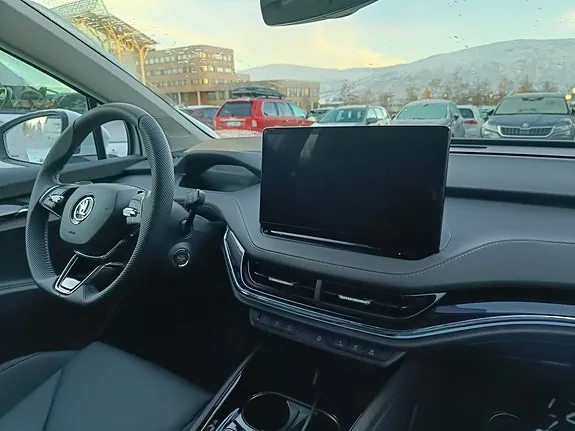 Skoda Enyaq 2022 photo 5